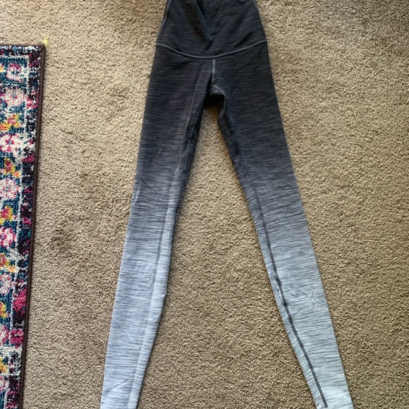 Lululemon Ombré Leggings - Picture 4 of 5